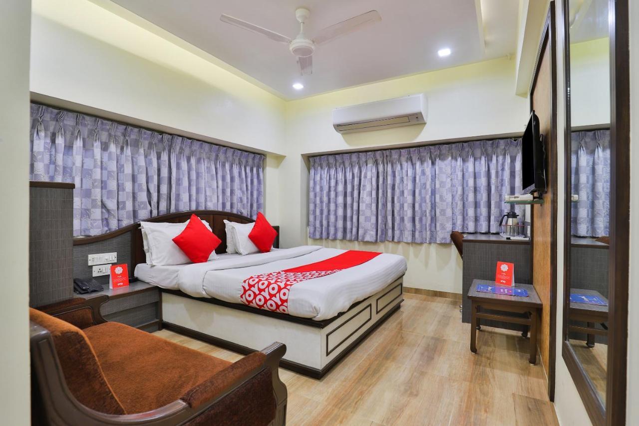 Oyo 17117 Hotel Rainbow Vadodara Exterior foto